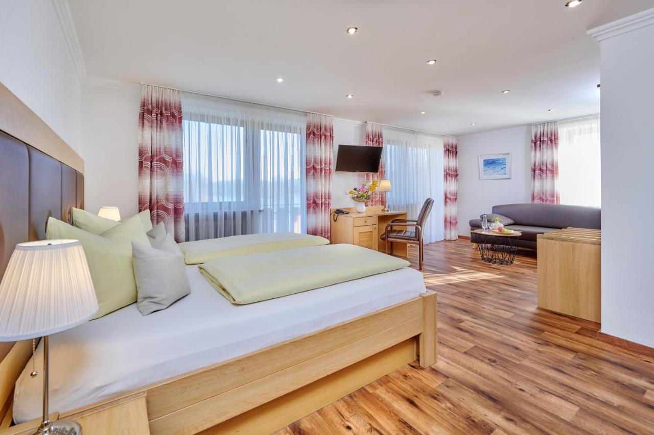 Hotel Restaurant Zum Goldenen Anker Mit Hallenbad & Wellnessbereich Windorf  Eksteriør billede