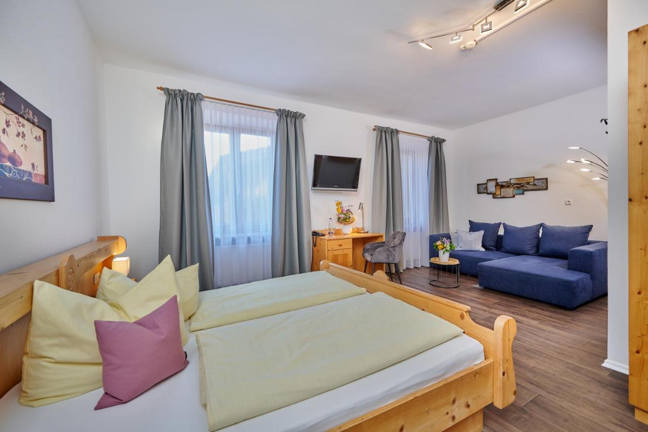Hotel Restaurant Zum Goldenen Anker Mit Hallenbad & Wellnessbereich Windorf  Eksteriør billede