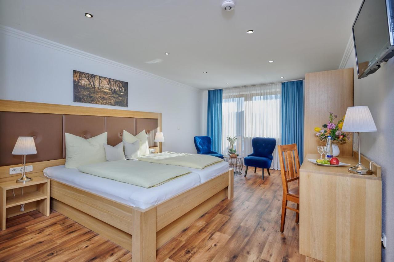 Hotel Restaurant Zum Goldenen Anker Mit Hallenbad & Wellnessbereich Windorf  Eksteriør billede