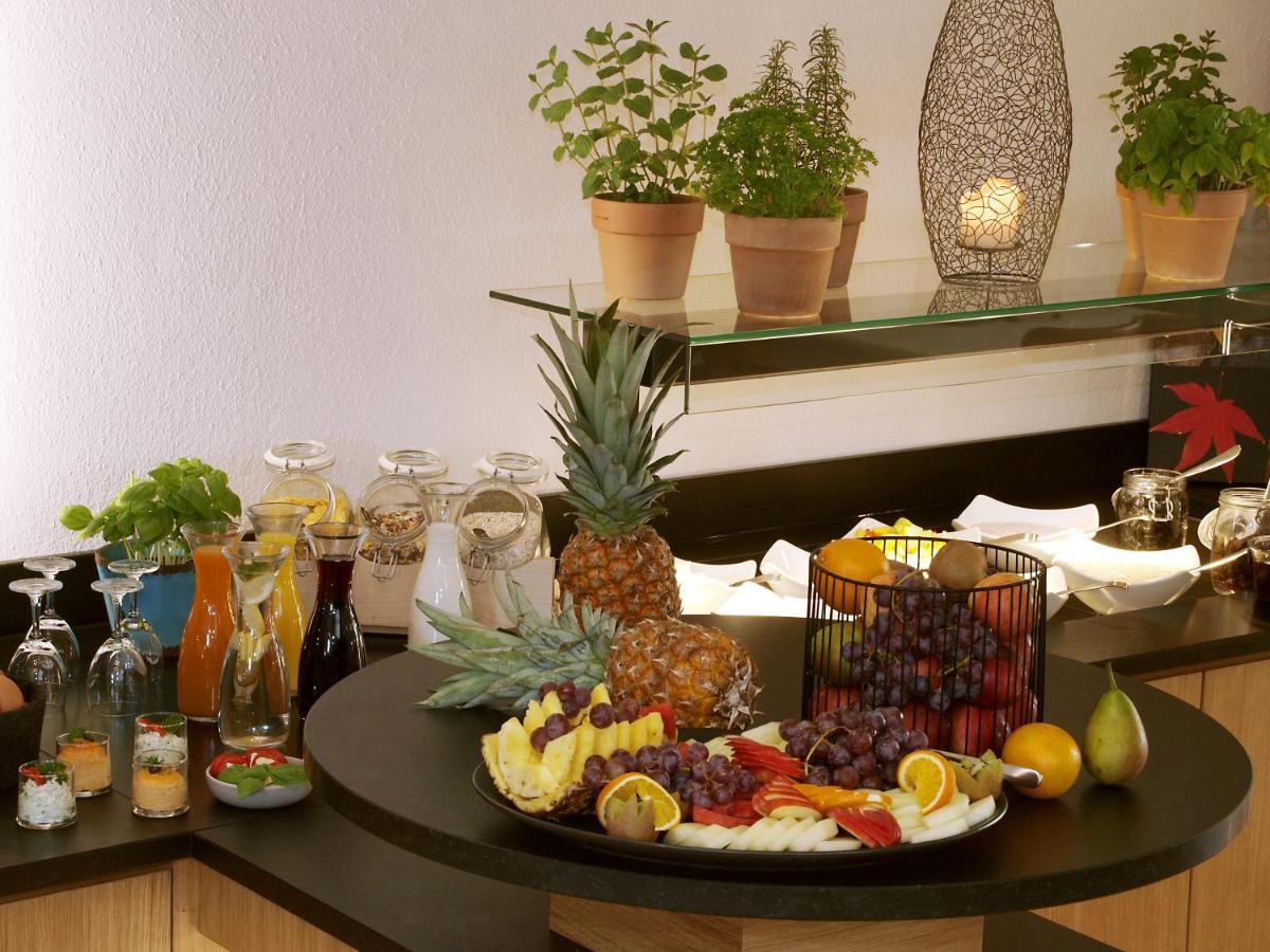 Hotel Restaurant Zum Goldenen Anker Mit Hallenbad & Wellnessbereich Windorf  Eksteriør billede
