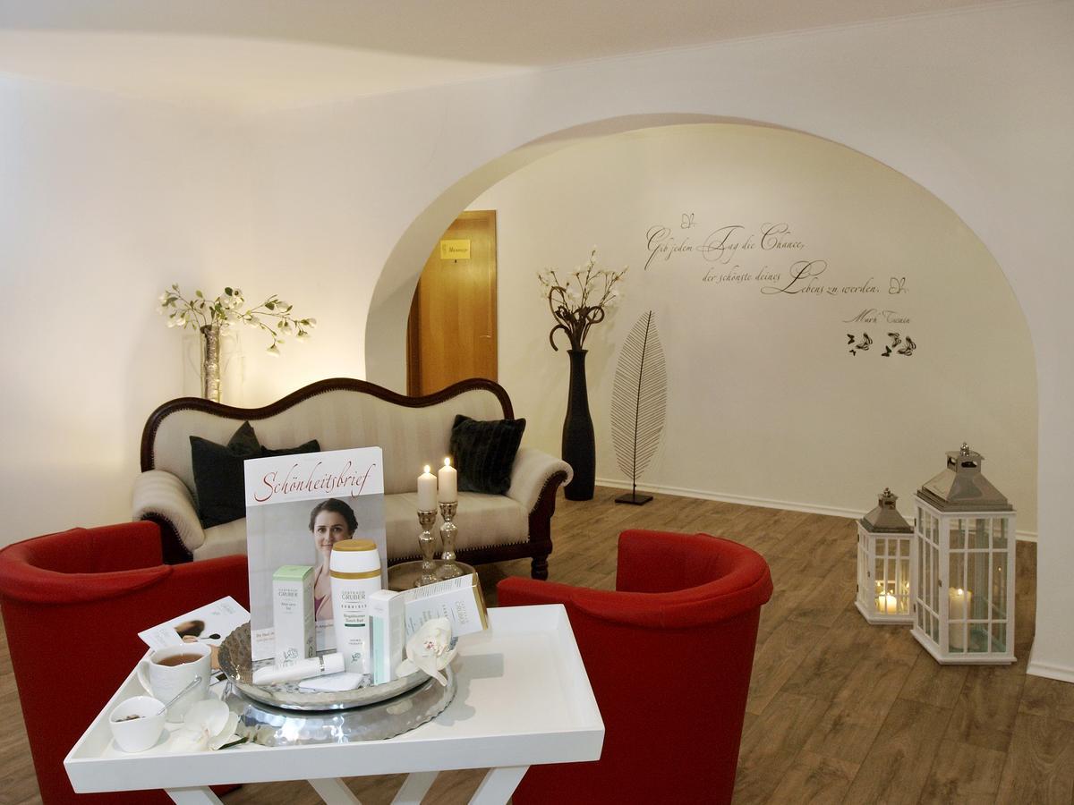 Hotel Restaurant Zum Goldenen Anker Mit Hallenbad & Wellnessbereich Windorf  Eksteriør billede
